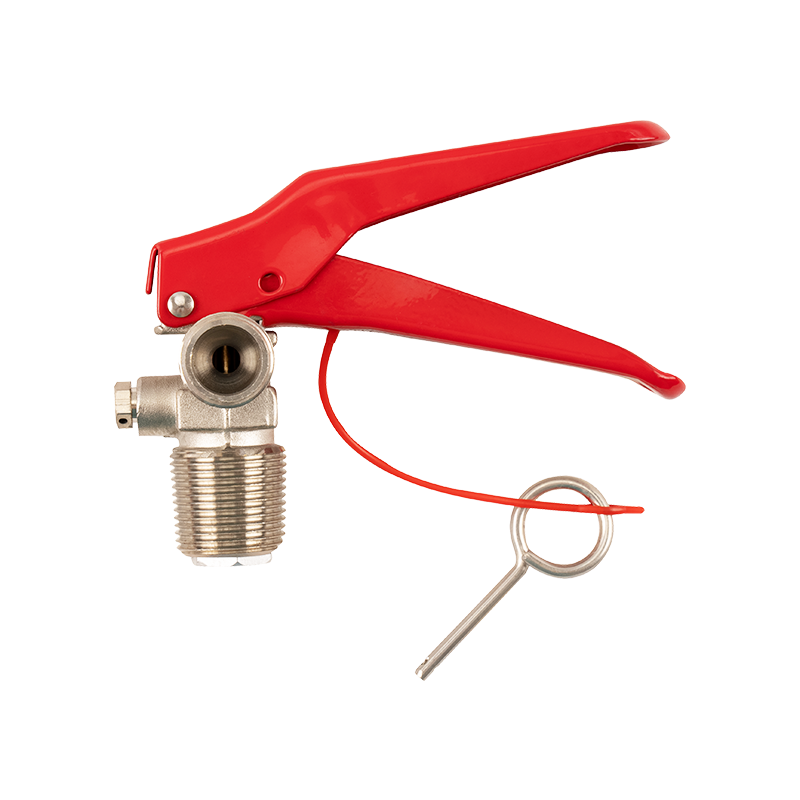 What safety precautions should be taken when using a CO2 fire extinguisher?